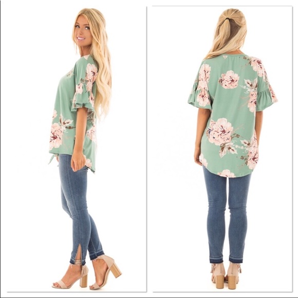 Brianna floral top - Picture 2 of 3